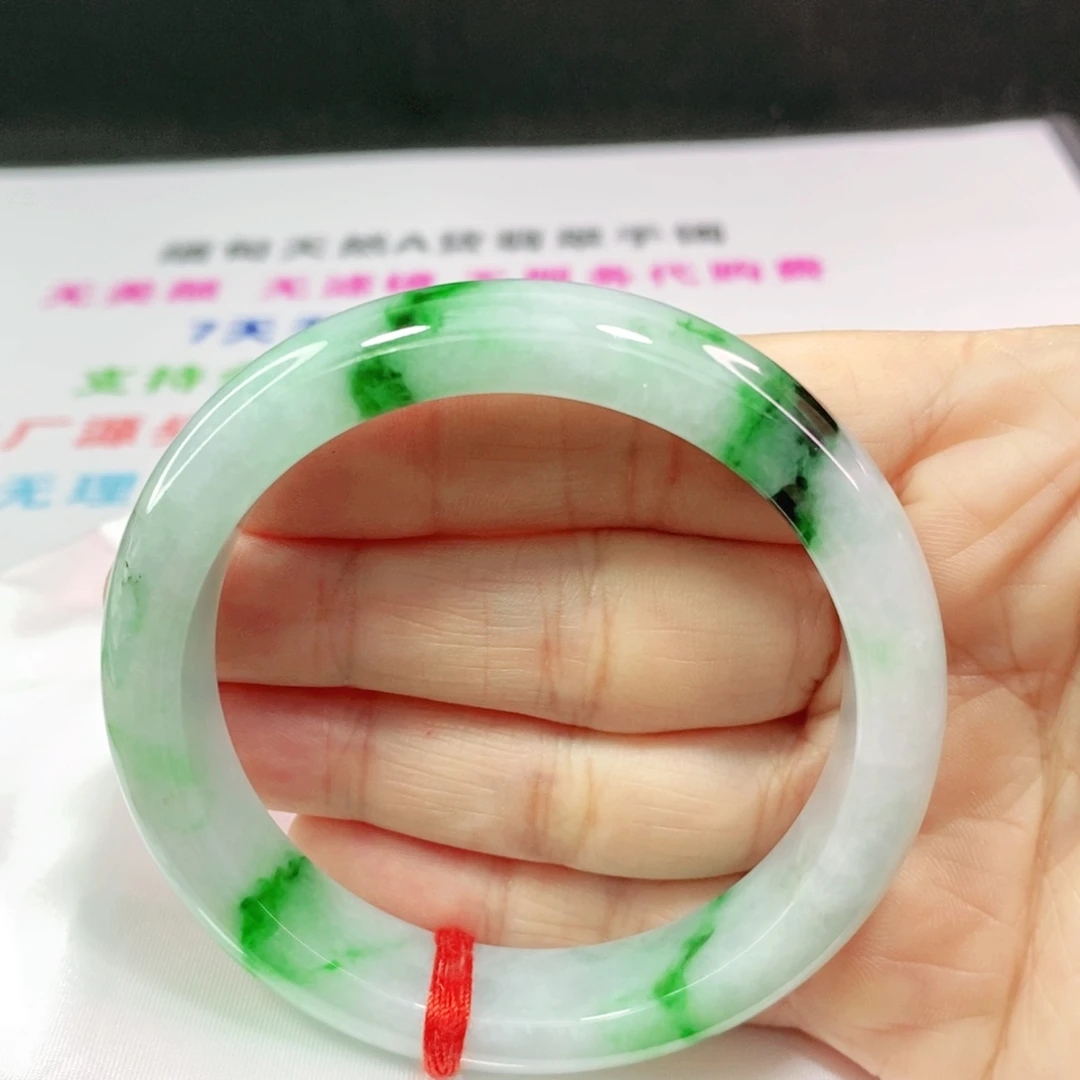 翡翠手镯未镶嵌56.8圈口正圈