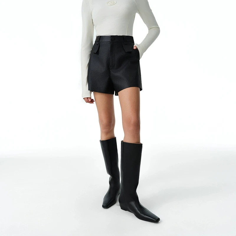 DI.AD春季新短款休闲裤pu皮肌理感皮裤DC423246K4