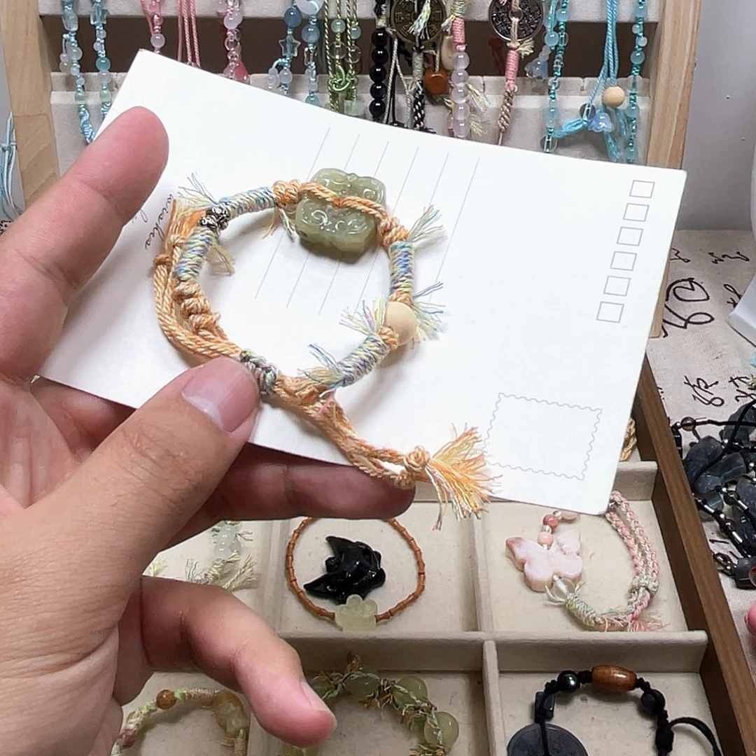 蛇纹石玉合金颈饰微瑕