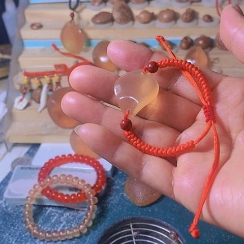 小**?手工打磨的饰品鱼石