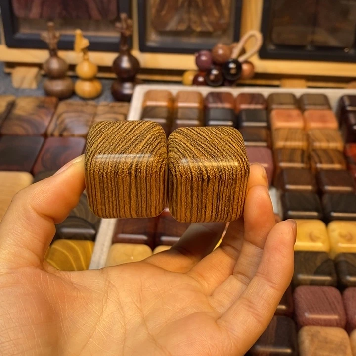 坤***香榧木木木木木木木木木