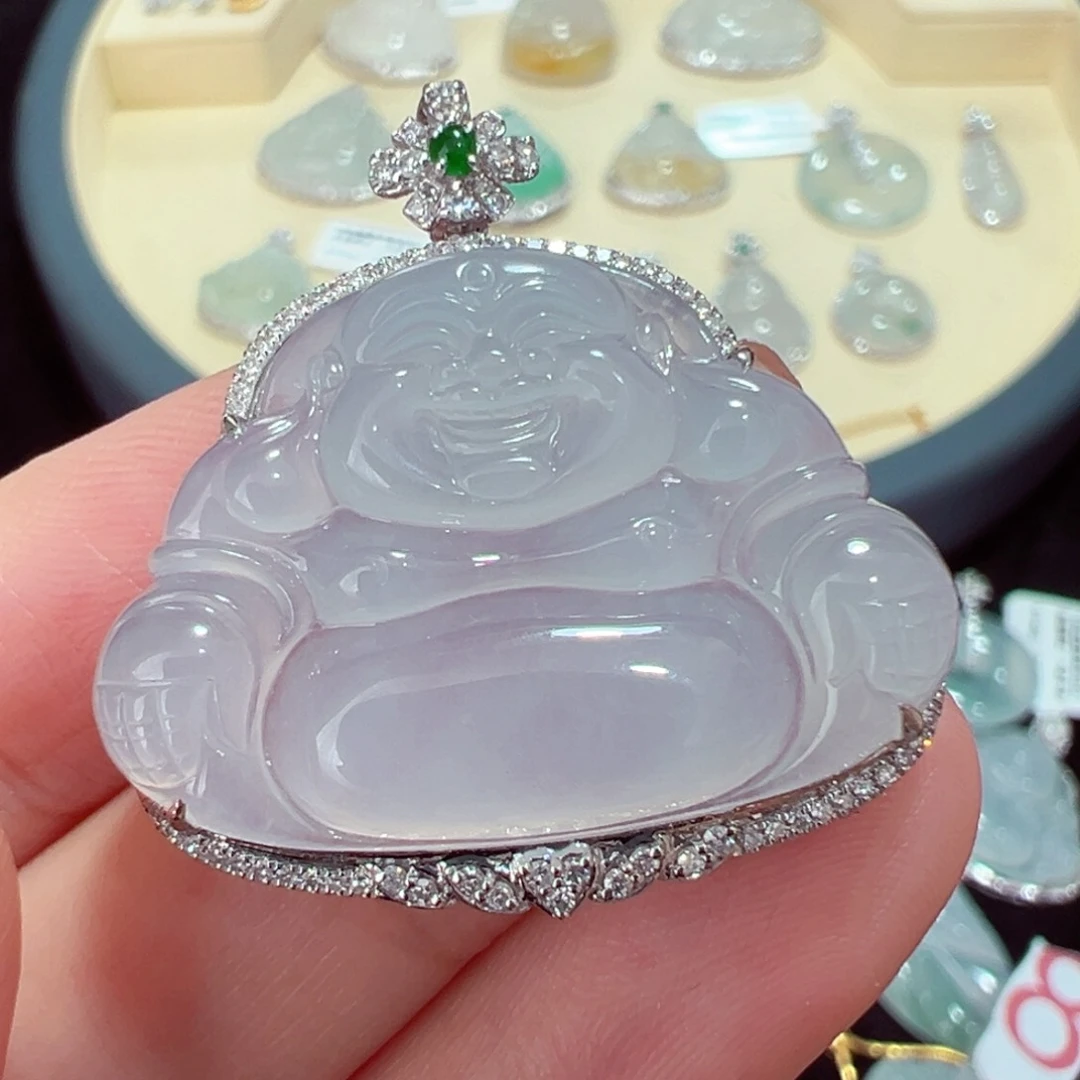 翡翠18K金镶嵌颈饰吊坠