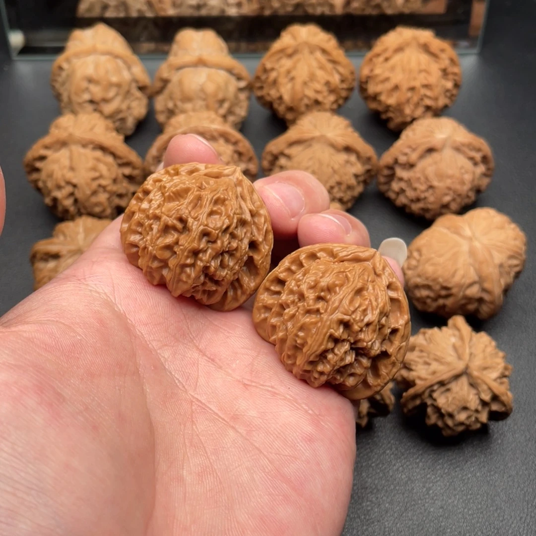 文玩核桃吊坠全品三角白37