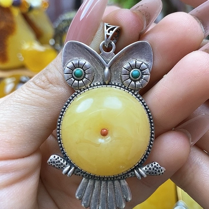 琥珀颈饰未镶嵌吊坠