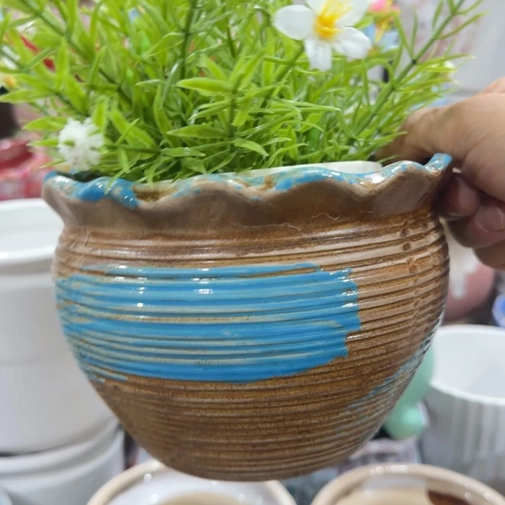 凑9块包邮，有孔，陶瓷花盆