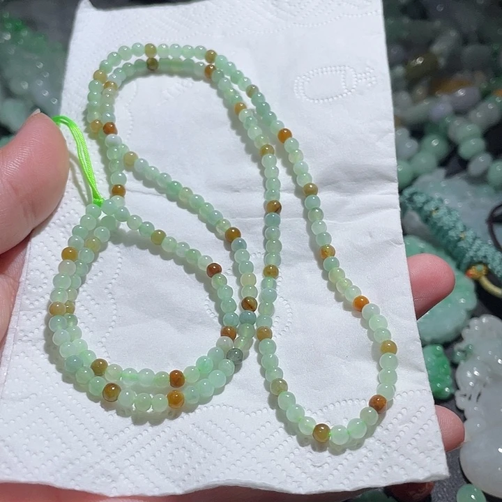 颈饰未镶嵌翡翠天