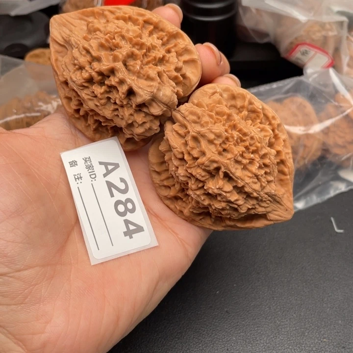 吊坠文玩核桃核桃