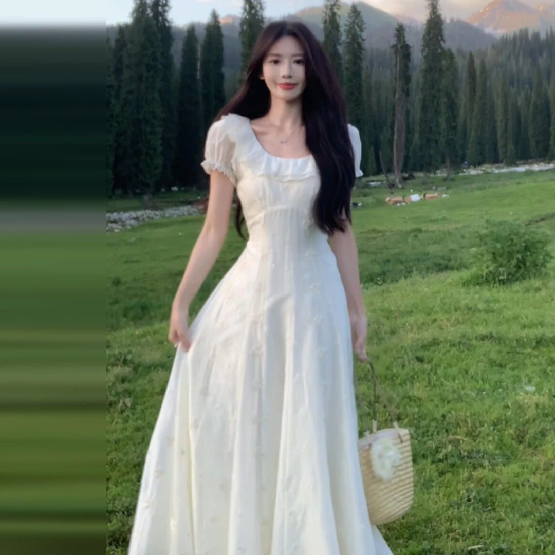 法式白色连衣裙子女夏季新款爆款海边度假高级感气质收腰长裙4494