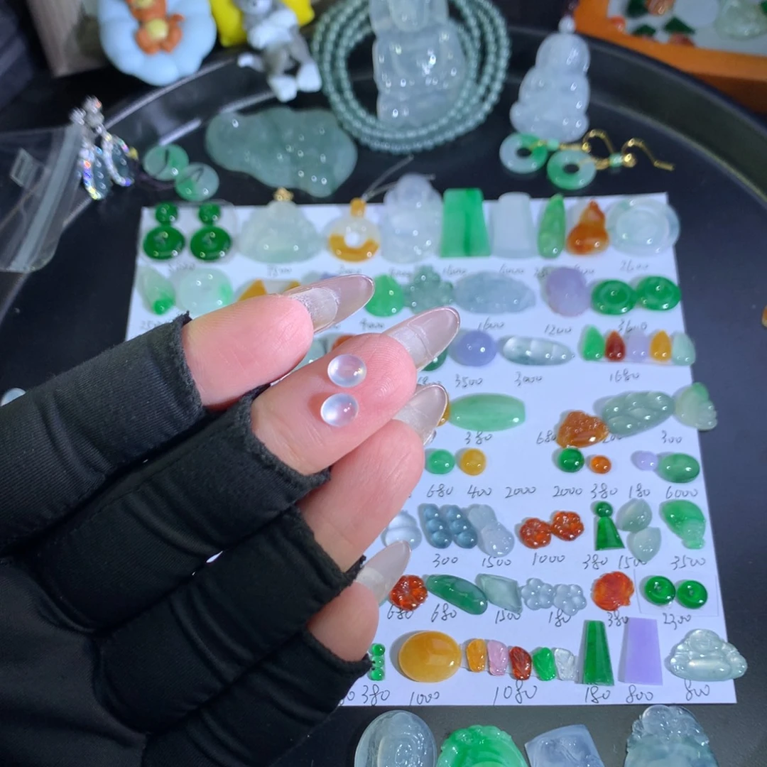 翡翠裸石未镶嵌冰蛋