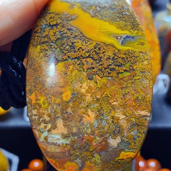 玛瑙/玉髓吊坠(不含链)未镶嵌随*