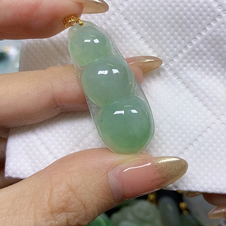翡翠18K金镶嵌颈饰挂件