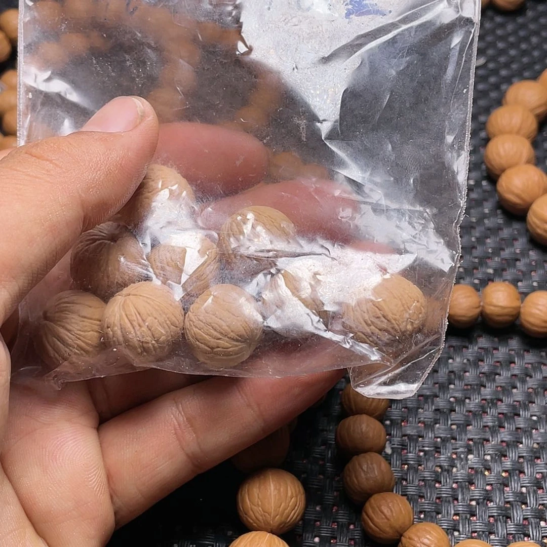 猴头核桃吊坠L****g聚宝盆16