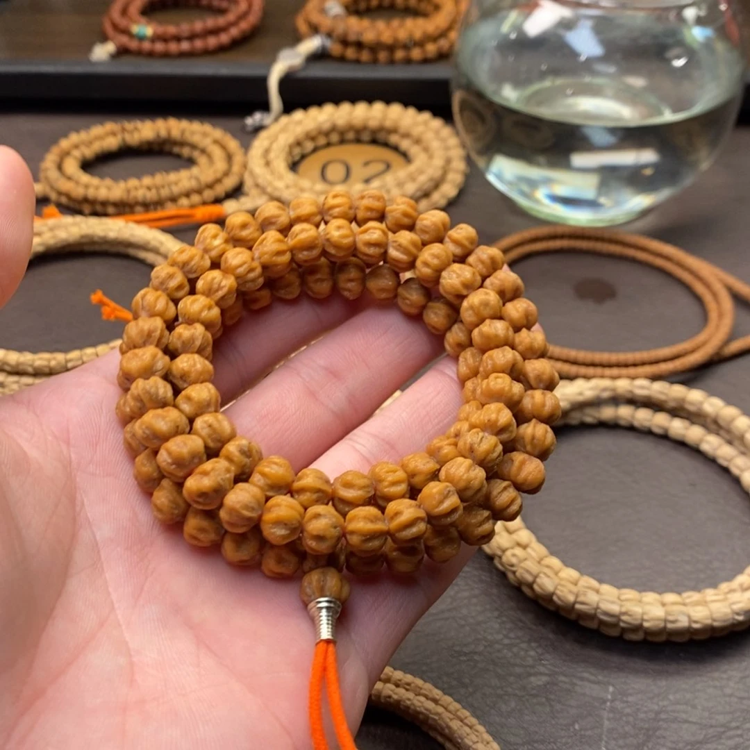 柏香籽/百香籽吊坠亮**行