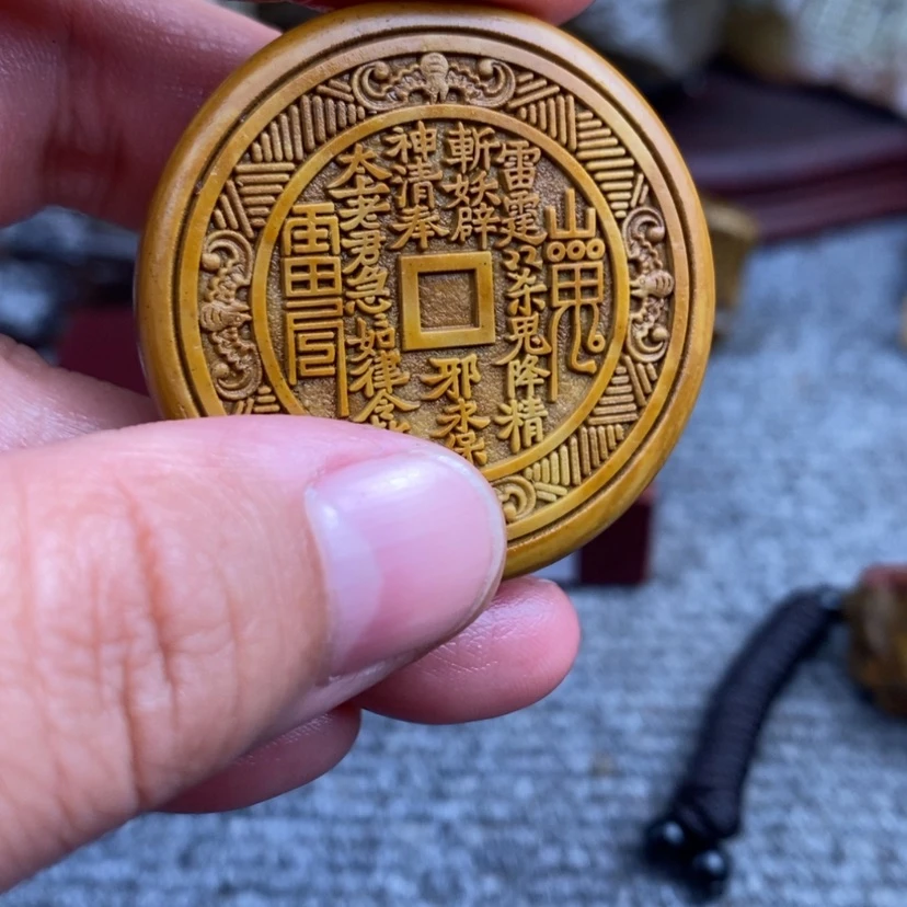 【闪购商品】原石雕刻手把件