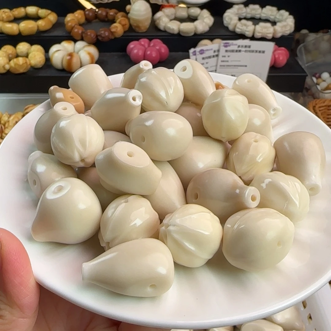 吊坠菩提根/象牙果瑕疵牙果三通50颗