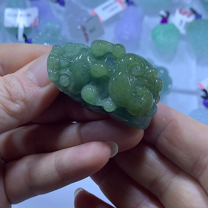 翡翠未镶嵌颈饰天然翡翠A货吊坠