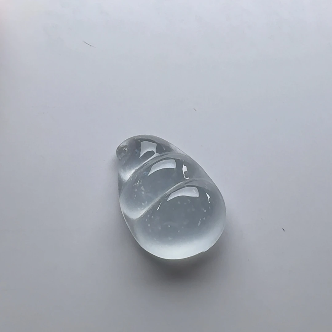 翡翠未镶嵌颈饰福豆