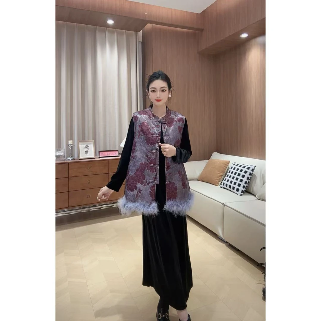 白白/2025新款国风盘口复古新中式刺绣显瘦马甲+内搭连衣裙