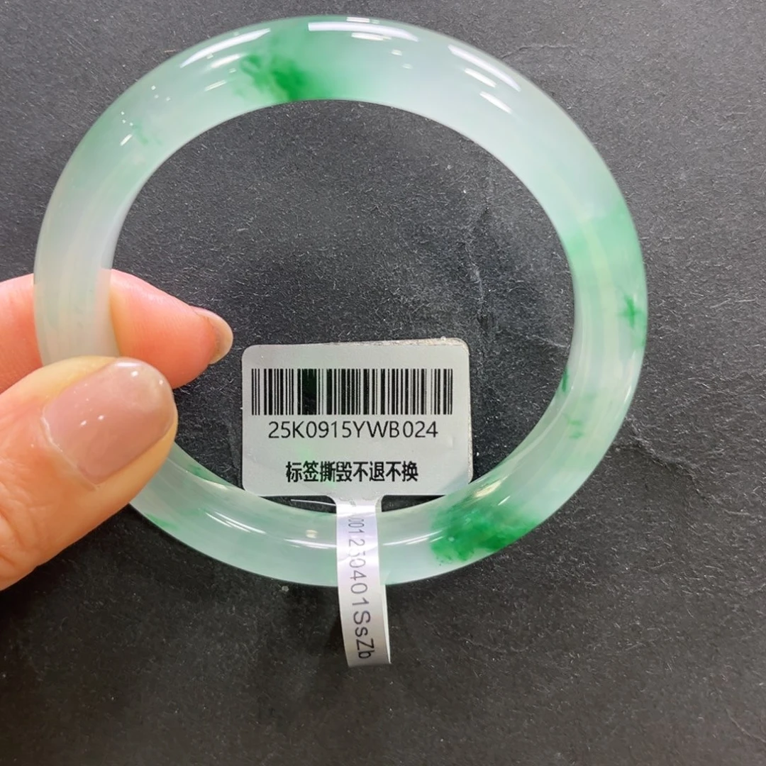 一***二石英质玉（非洲翠）未镶嵌手镯➕小玥55