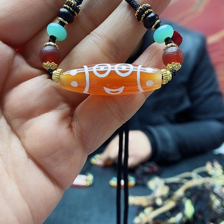 玛瑙/玉髓颈饰合金