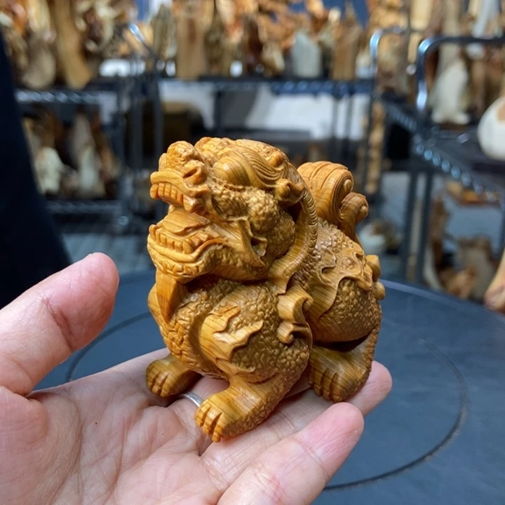 柏木（崖柏）手把件麒麟