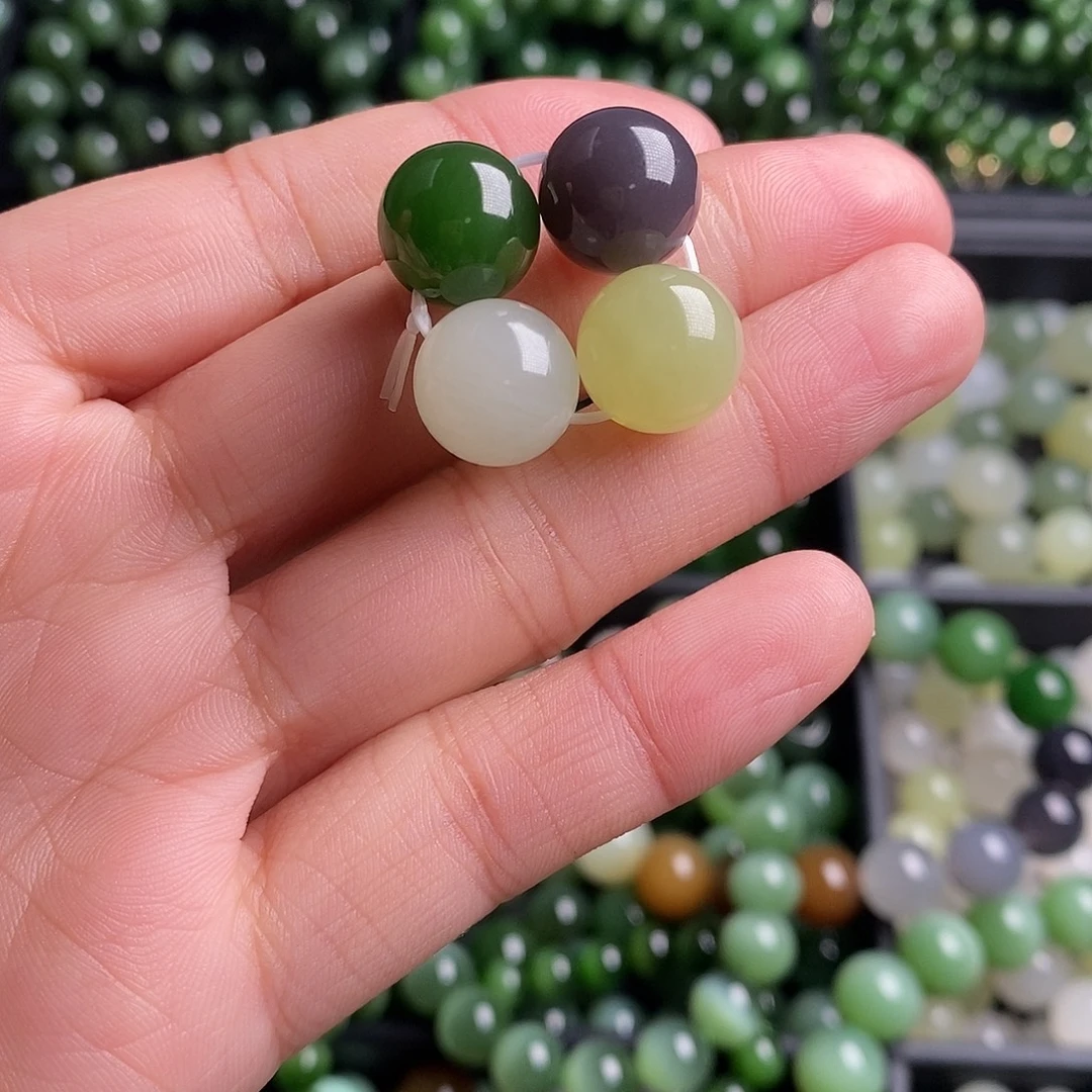 和田玉未镶嵌珠宝半成品