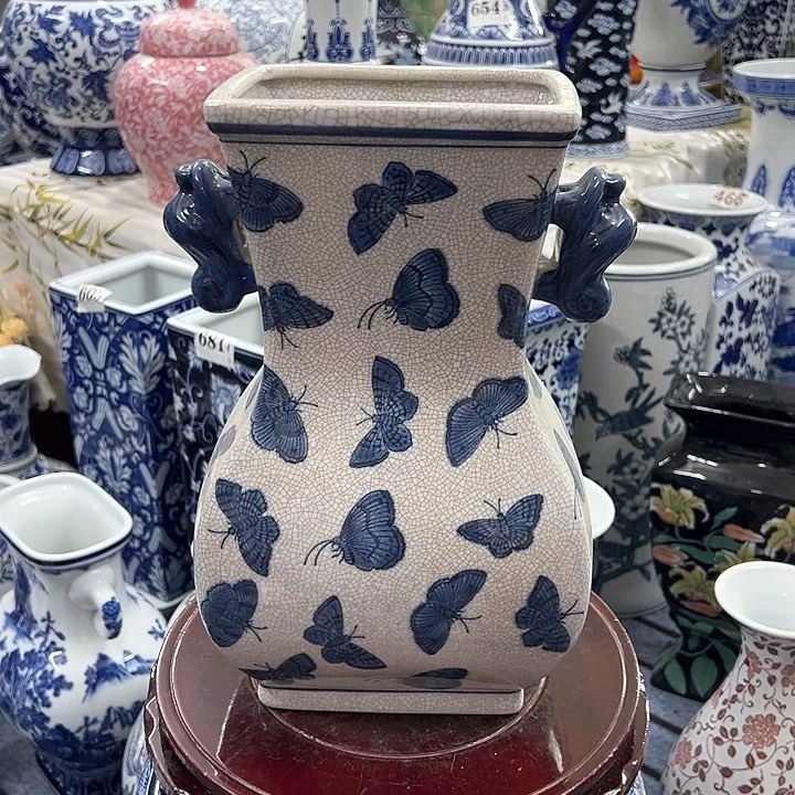 摆件青花瓷居家摆件，花瓶