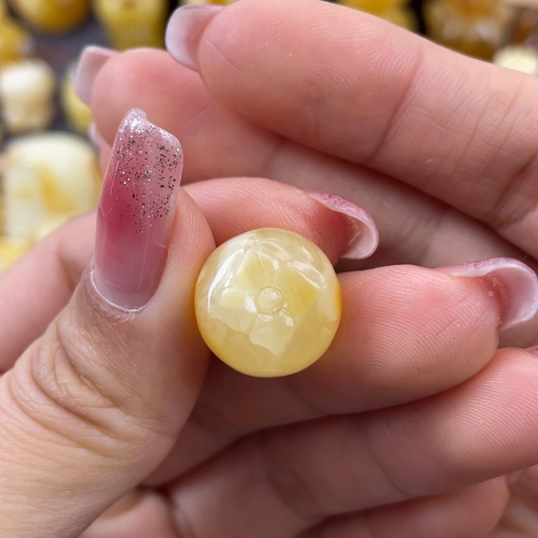 琥珀裸石未镶嵌蜜蜡