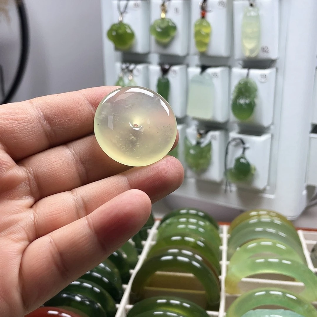 蛇纹石玉合金颈饰