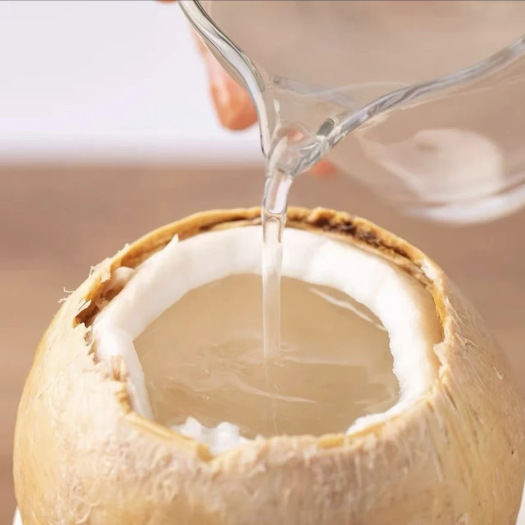 泰国新鲜椰皇奶香进口椰皇奶香味浓郁椰子孕妇水果当季新鲜