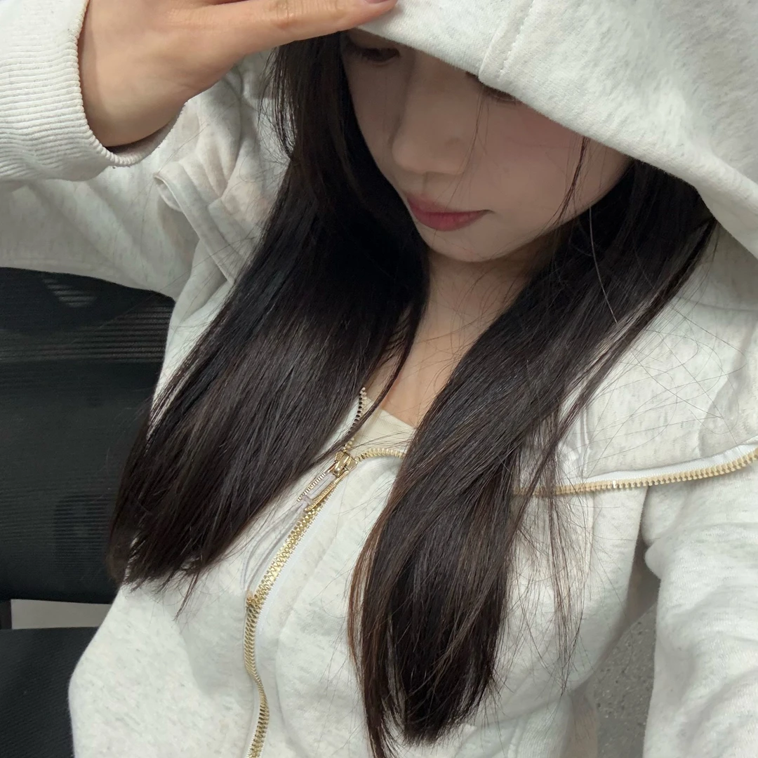 2025年超级好看的修身卫衣多巴胺