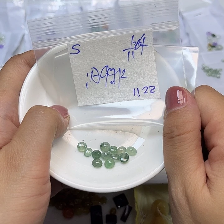 定制翡翠未镶嵌不