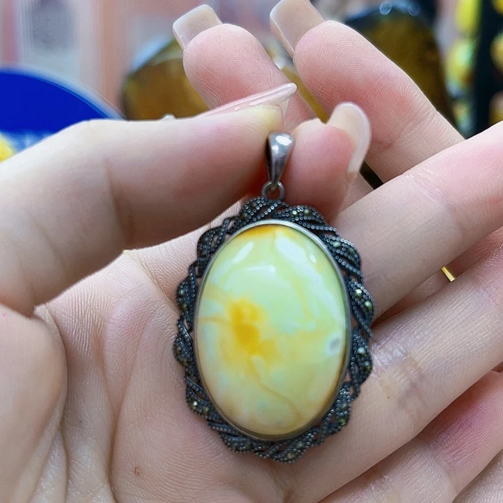 琥珀银S925镶嵌颈饰吊坠