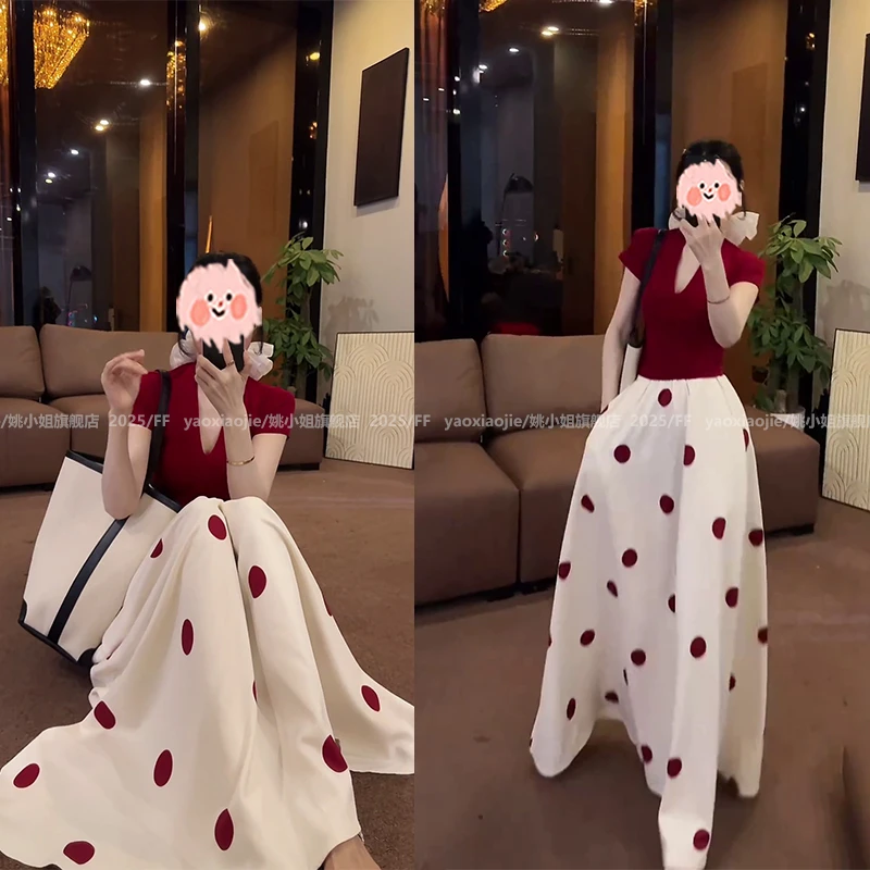 洋气修身显瘦T恤夏季2025波点半身裙女高腰显瘦红色a字裙子套装女