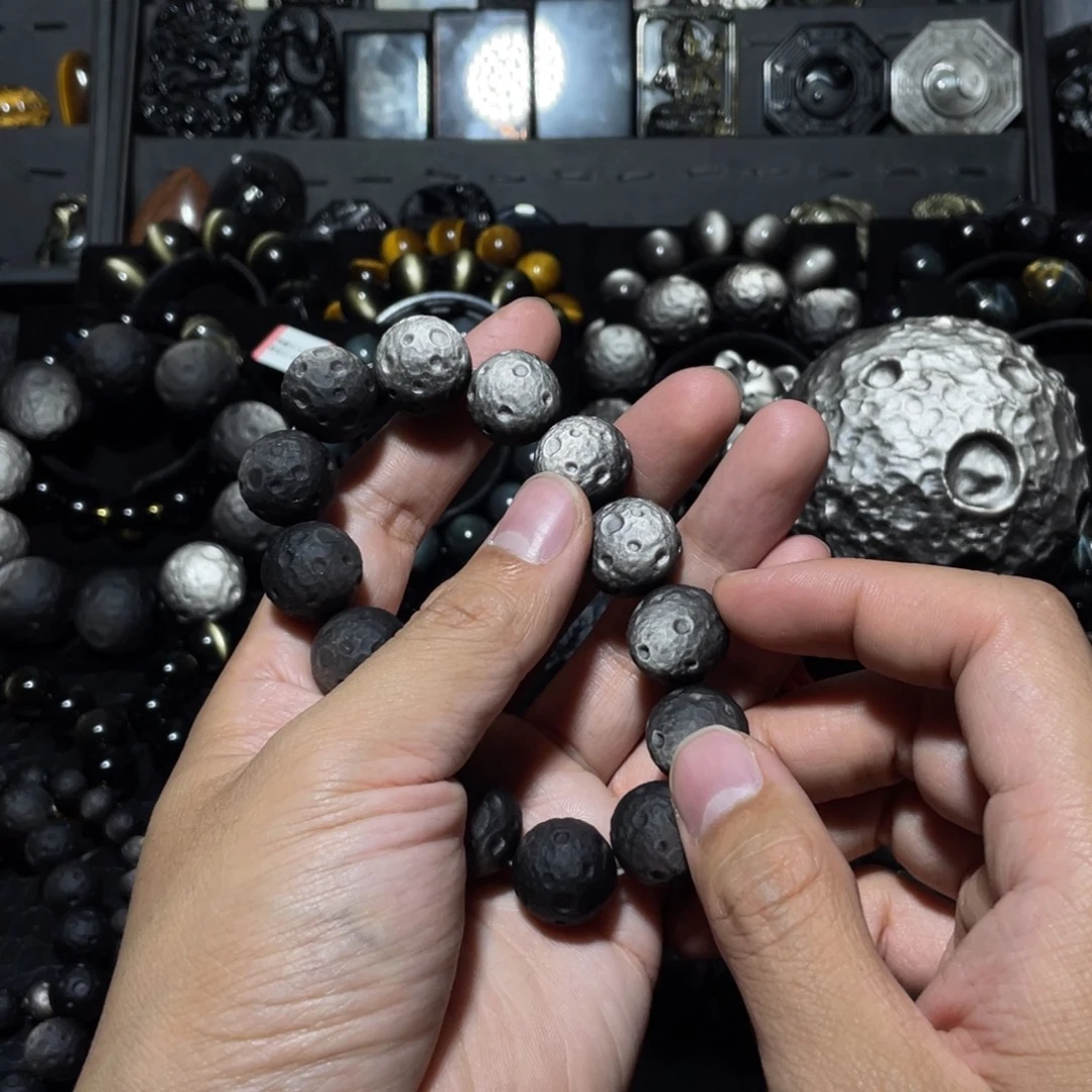 卡***芙黑曜岩未镶嵌珠宝奇石