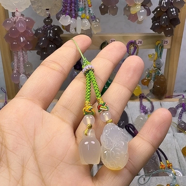 手机挂件福利款，小貔貅，玉兰花绿色绳