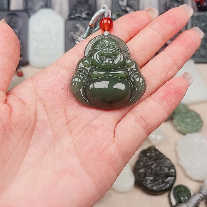 用***1和田玉未镶嵌颈饰