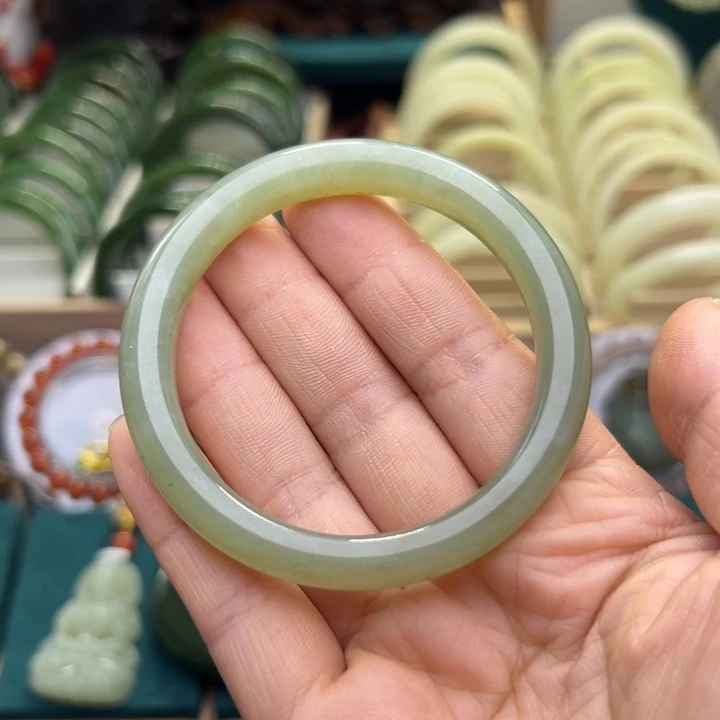 和田玉手镯未镶嵌54.8圈围80690