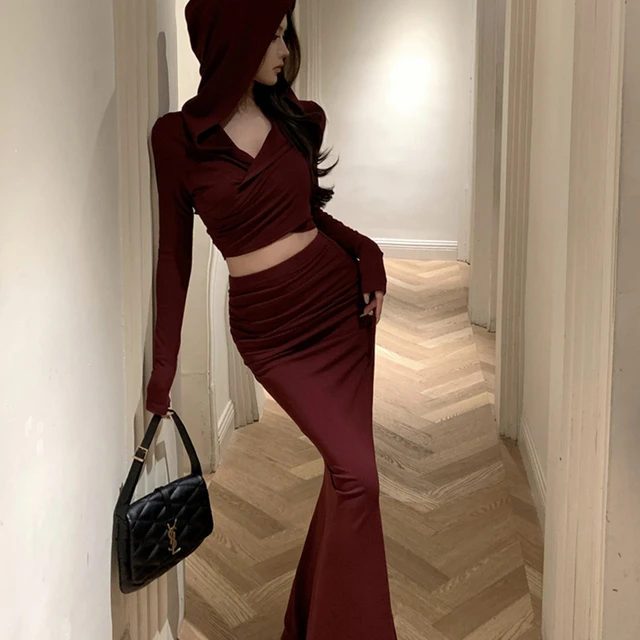 设计感短款T恤秋冬辣妹性感长袖上衣女复古高腰鱼尾包臀裙两件套