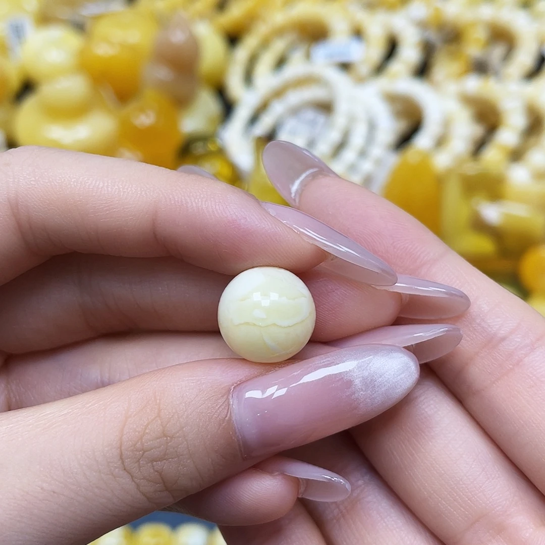 蜜蜡未镶嵌裸石圆珠13.2mm