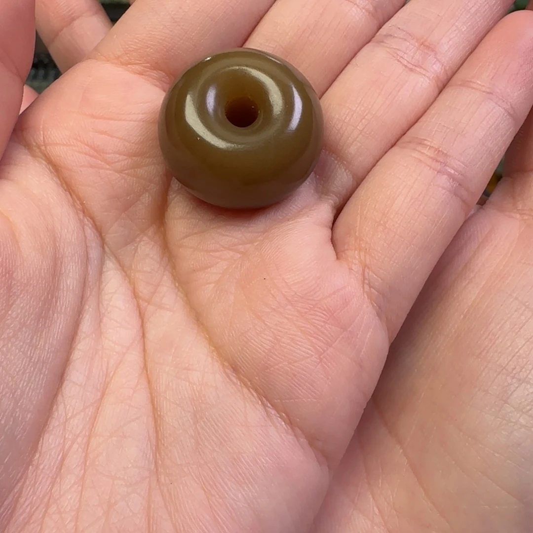 蕲***店和田玉未镶嵌颈饰