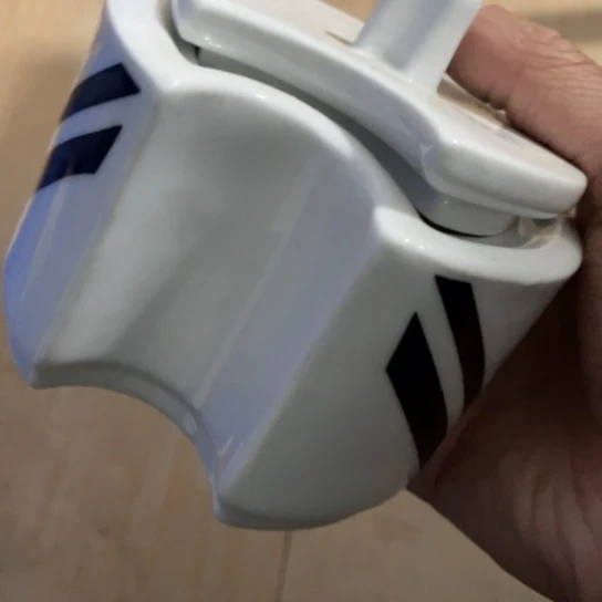 瓷片陶瓷红叶炖盅