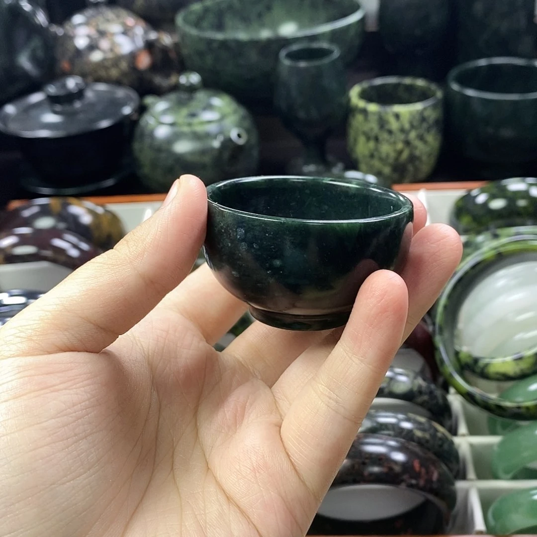 蛇纹石玉未镶嵌项链