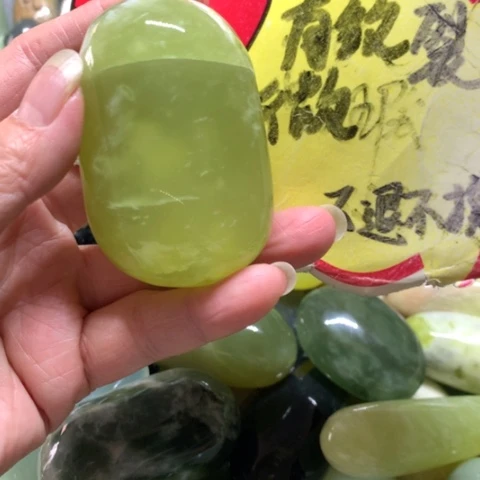 蛇纹石玉未镶嵌手把件
