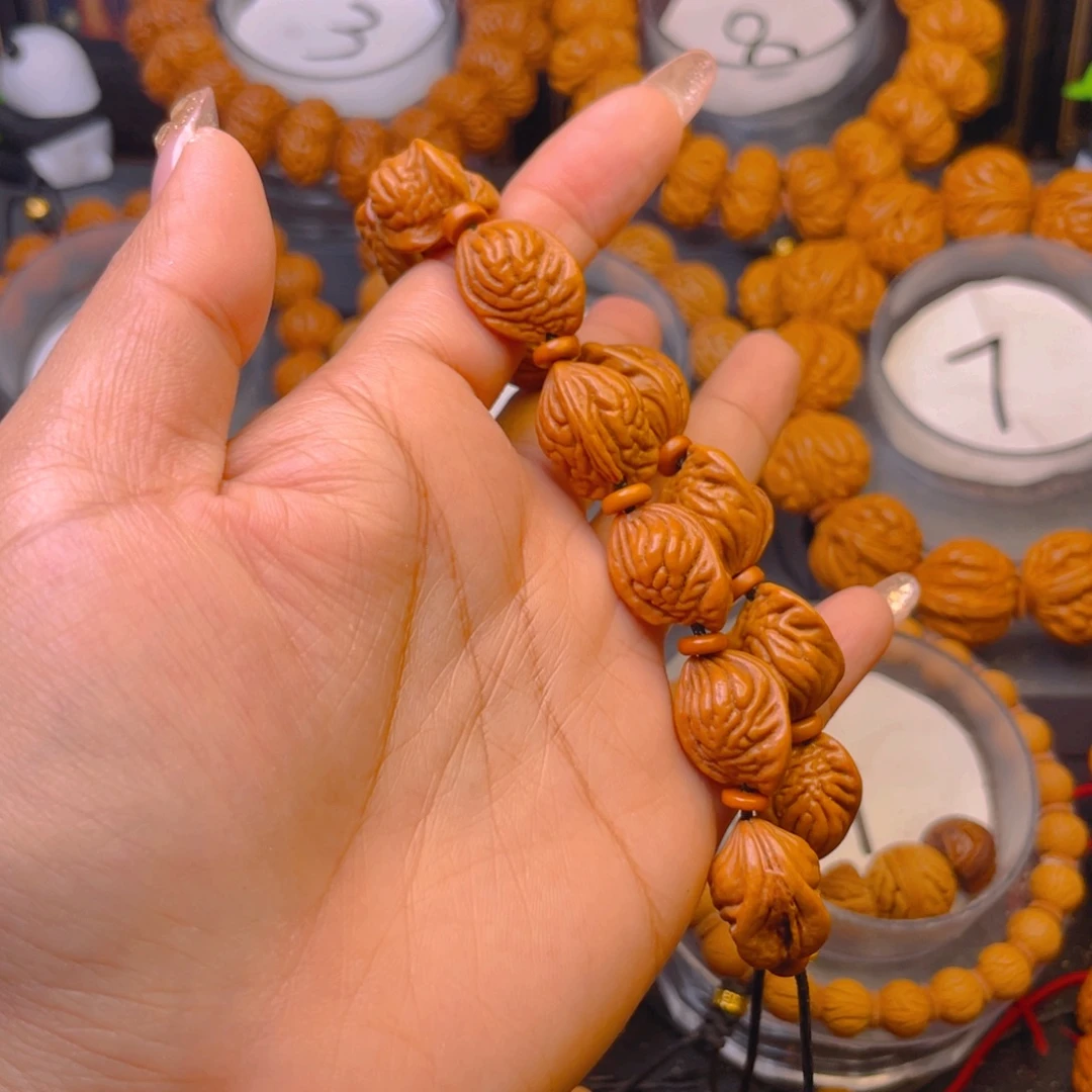 用***1桃核手串红红火火闪购20