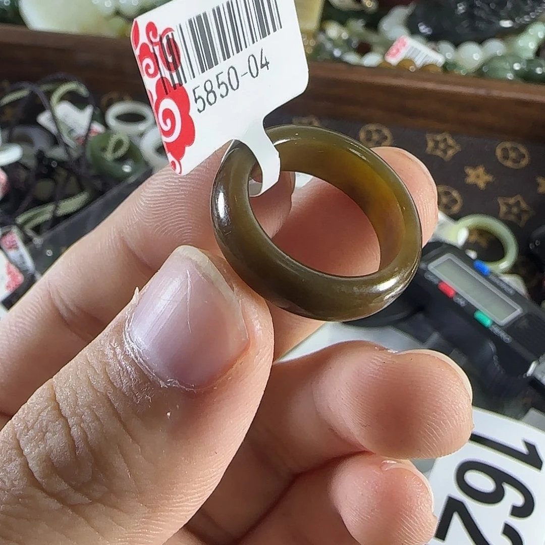 和田玉吊坠(不含链)未镶嵌121.17.2