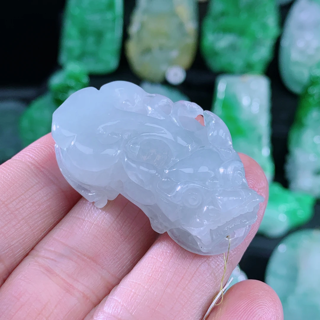 天然A货翡翠冰种霸气翡翠貔貅 货号:1800415 尺寸:44.3-25-14mm