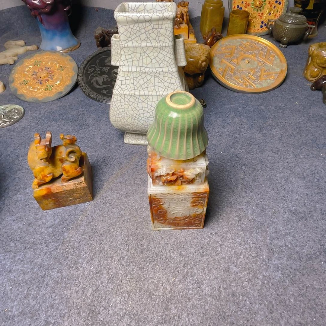 碟收****藏坎坎坷坷地走过这条小路上