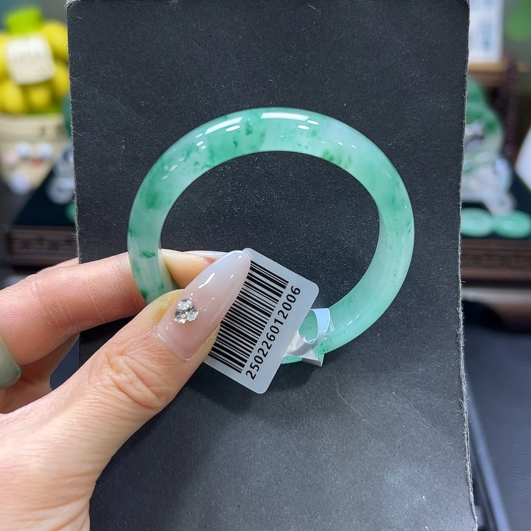 石英质玉（非洲翠）未镶嵌手镯51-52