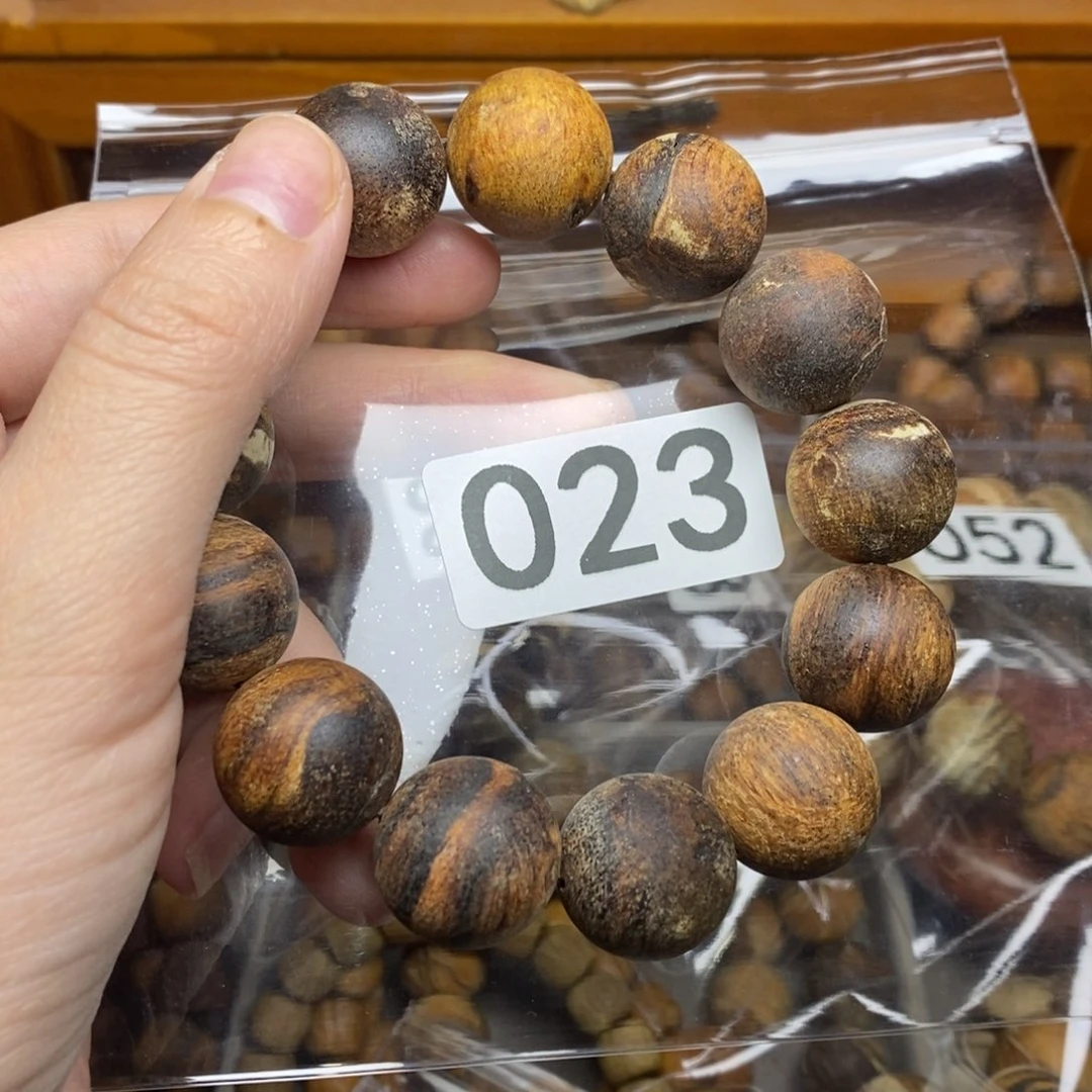 贡木羌**哥贡木贡木瑕疵